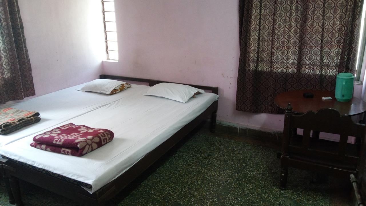 Renu Guest House Kalkuta Zewnętrze zdjęcie